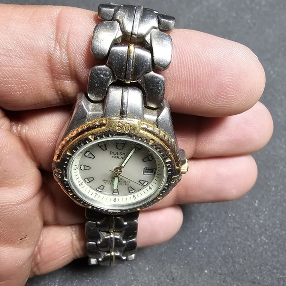 PULSAR SOLAR LADIE'S SOLAR WATCH GOlD SILVER TONE V182-0A20 FOR PARTS OR REPAIR - Picture 4 of 7